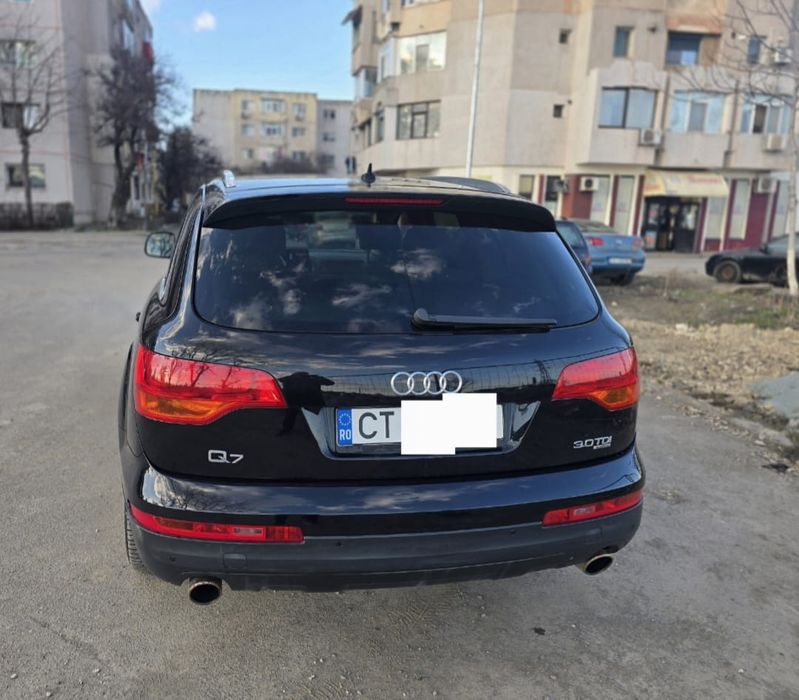 Vand Audi Q7 an 2007,3000 diesel 7 locuri impecabil