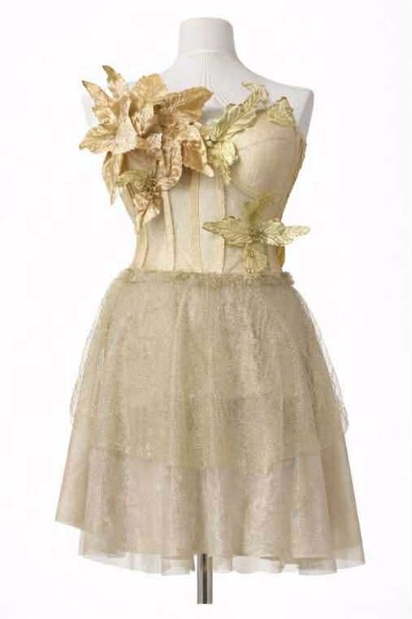 Къси бални рокли