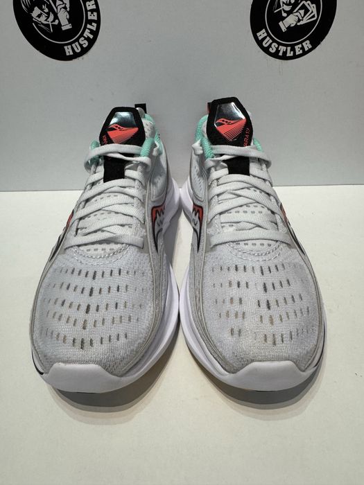 Маратонки SAUCONY KINVARA 13.Номер 39