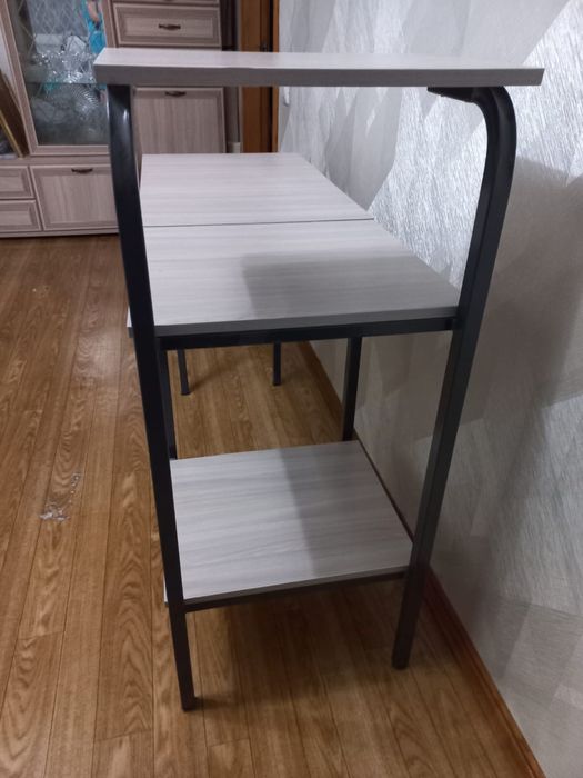 Продам ученический стол