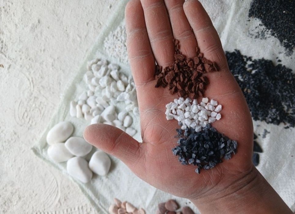 Мраморная крошка белы, черный . Любые фракци и обьём.  . 

Хар хил Фра