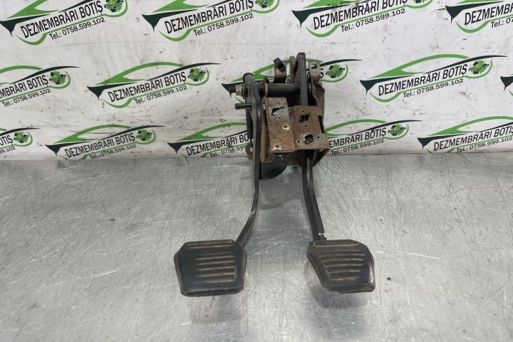 Pedala ambreiaj frana EPA372D19 / EPA-372-D19 Ford Focus prima genera