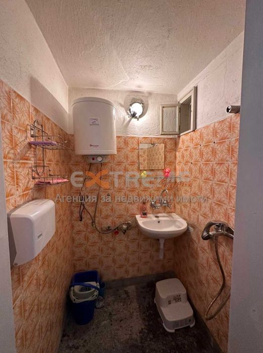 Дава се под наем Офис в Варна, Гръцка махала - 98 кв.м за 850 € - Снимка #12