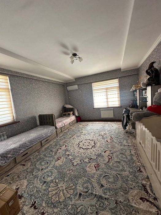 Юнусобод 13 кварталда 3 хоналик квартира сотилади 1 этажда