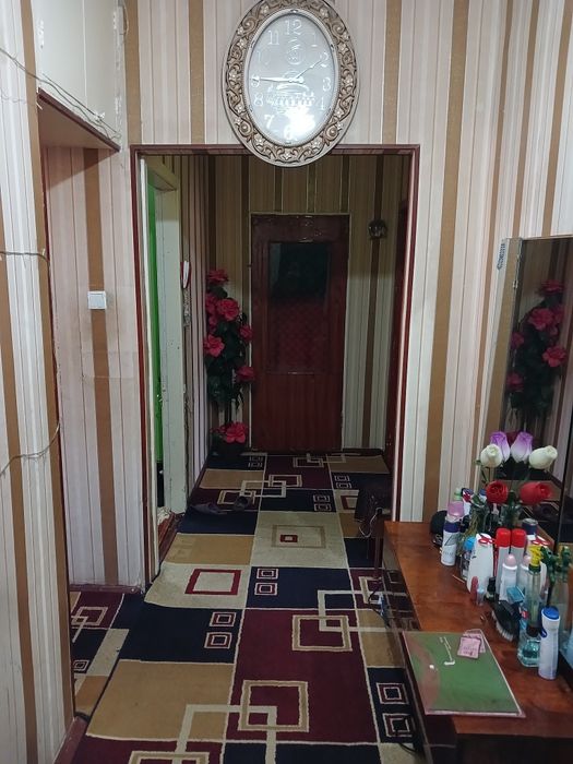 2 xonali kvartira 1 etaj srochna sotiladi