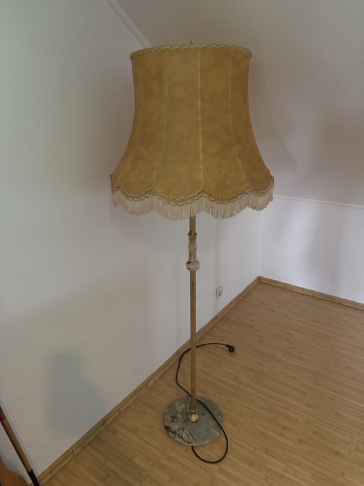 Lampa vintage de podea