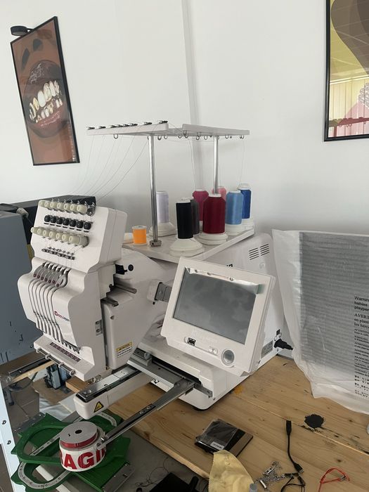 Masina de brodat Happy HCH-701-30