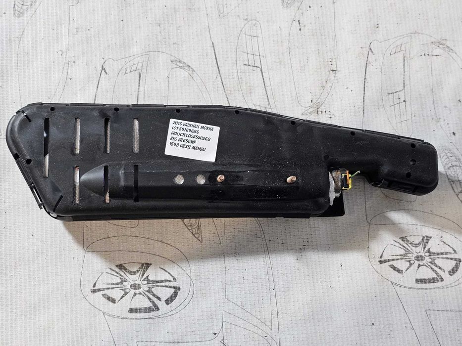 Airbag scaun față dreapta Opel Mokka 2012-2019 2016 1.6 CDTI 100kW Cod OEM: 95327395 (5G3)