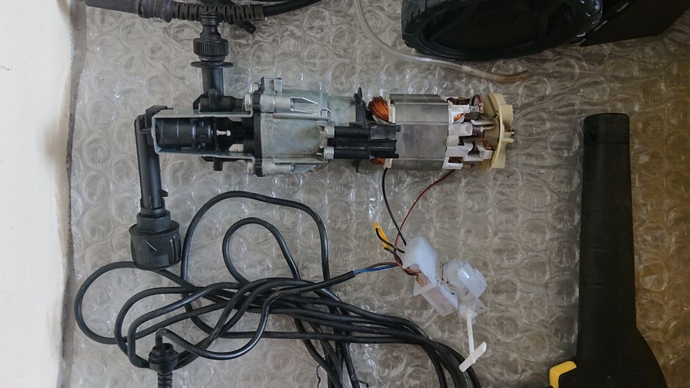Водоструйка karcher K3 на части.