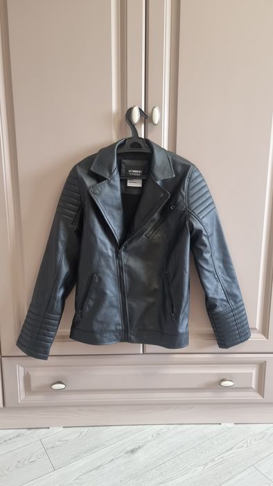 Продам косуху кожзам