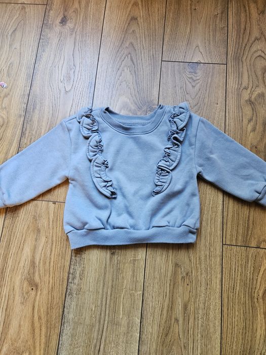 Лот дрешки Benetton, Gap 18-24м.