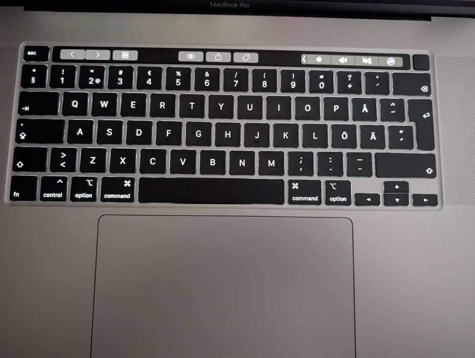 MACBOOK PRO 16 2019 I7 32GB 1TB RX 5500M 8GB налични 12бр