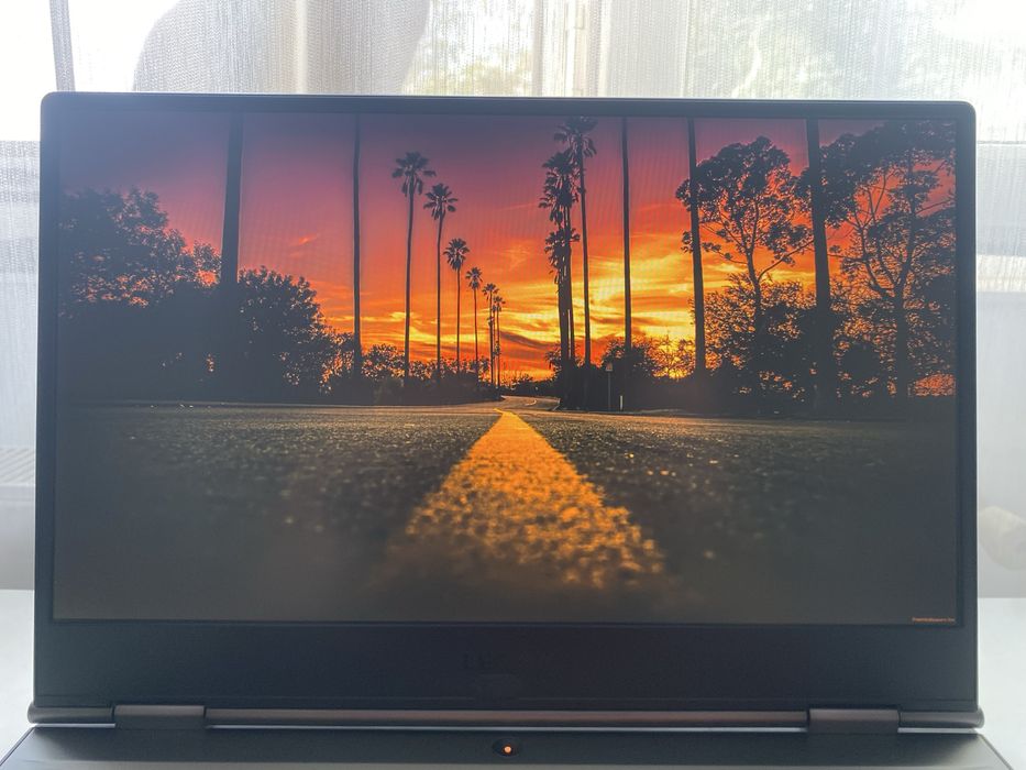 Lenovo Legion Y740 – i7 / RTX 2070 Max-Q 8G / 16GB RAM / 1TB SSD M.2