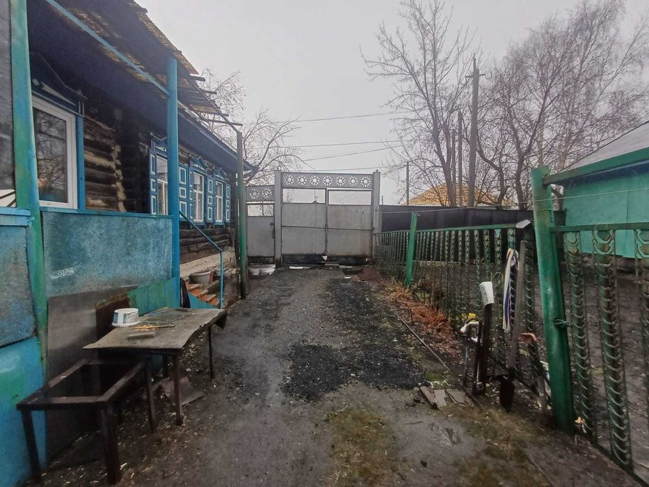 Большой Высокий дом в рабочем поселке - Więcej