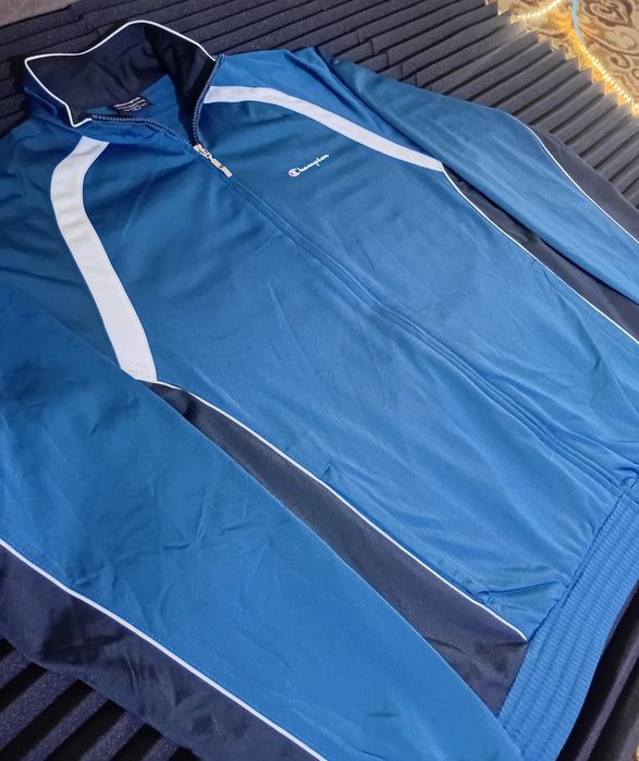 Продам олимпийку чемпион