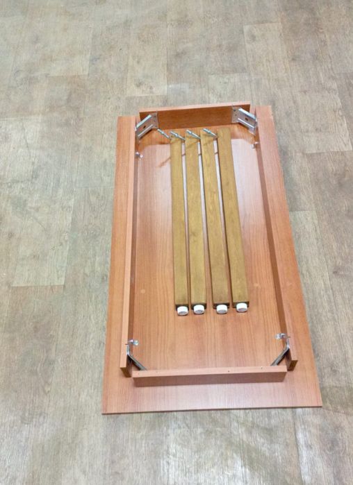 Стол кухонный новый