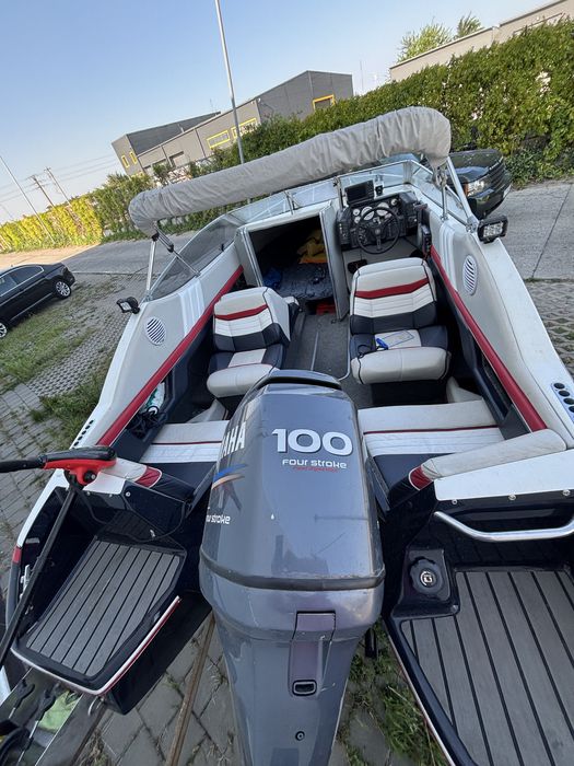 Bayliner Capri Cuddy 1750 outboard Yamaha 100 4T