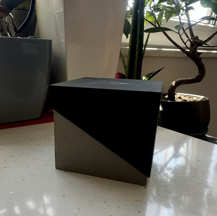 GUESS дамски часовник 40мм перфектен