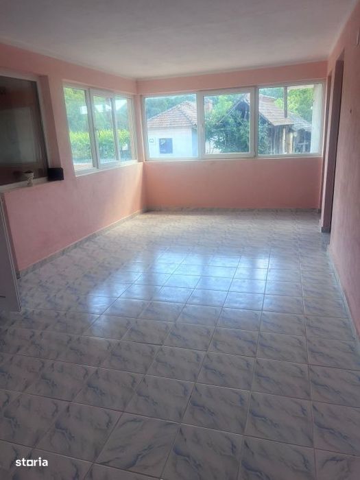 Casa 300 mp,afacere (camin batrani, pensiune), zona Breasta