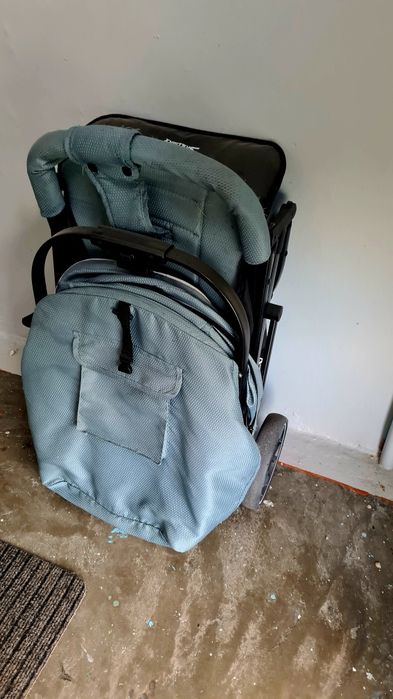 Продам детскую коляску