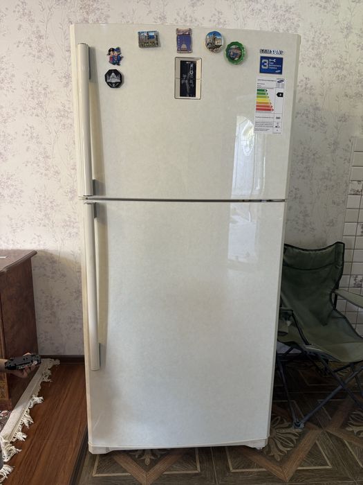 Холодильник Samsung (B/U)