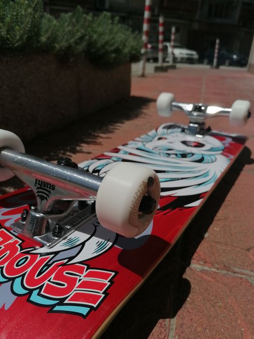 Скейтборд Birdhouse Tony Hawk