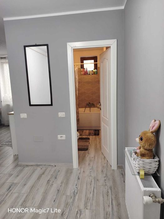Apartament cu o cameră, spațios și modern, complet mobilat – Cartierul Tei, Piatra Neamț