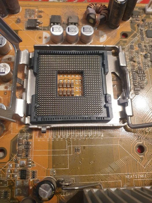 Placă de bază ASUS P5LD2