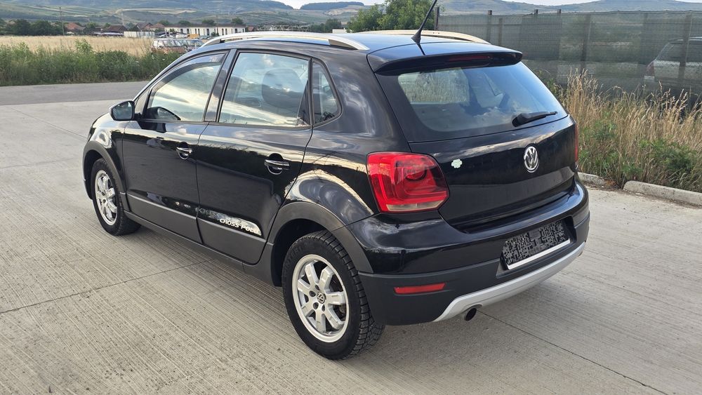 VOLKSWAGEN Polo 2012 — imagine 4
