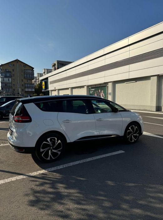 Grand Scenic 1.2 b  Înmatriculată Ro 01.2026 Schimb cu 7, 8, 9 locuri