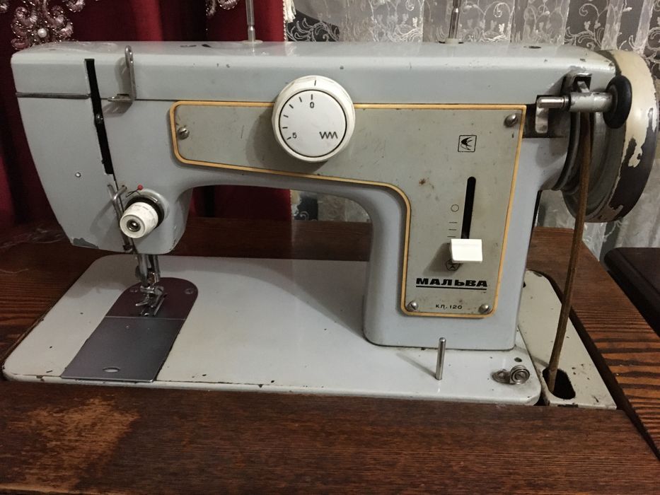 Швейная машинка