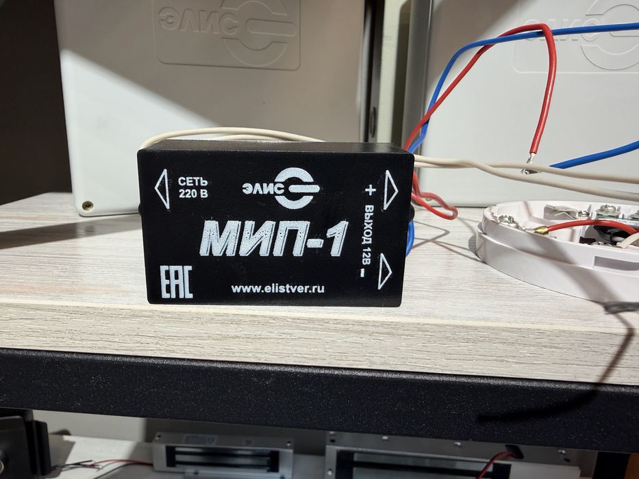 Блоки питания 12В уличные пылевлагозащита 1-3А