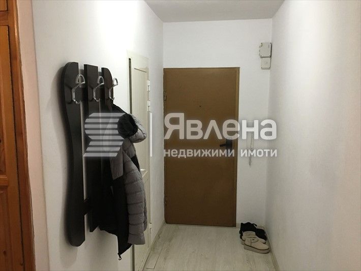 Двустаен апартамент в Славейков