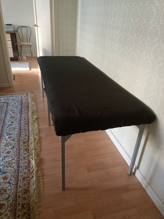 Продам кушетку в хорошем состоянии