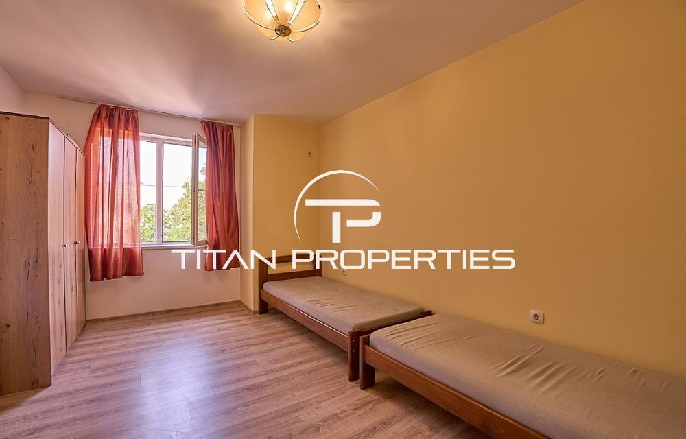 Дава се под наем Двустаен апартамент в Пловдив, Център - 72 кв.м за 390 € - Снимка #4