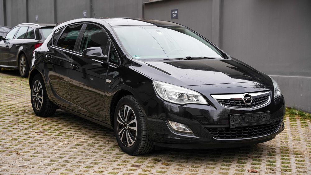 Opel Astra J 1.4 benzina