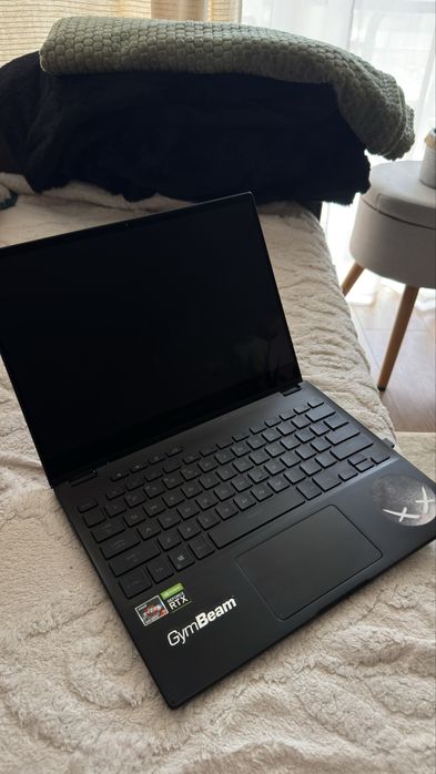 Asus ROG Flow X13 Ryzen 7 5800HS / RTX 3050 Ti / 16GB RAM / 1TB SSD
