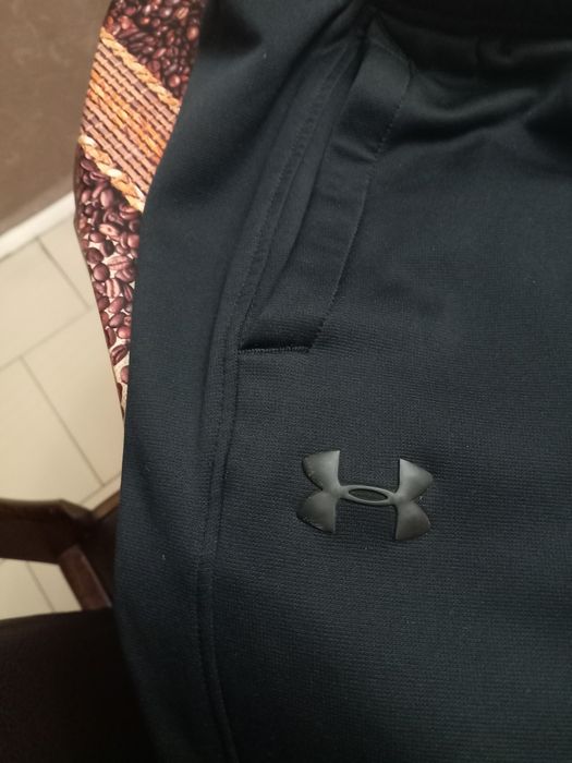 Оригинално мъжко долнище (Under armour)