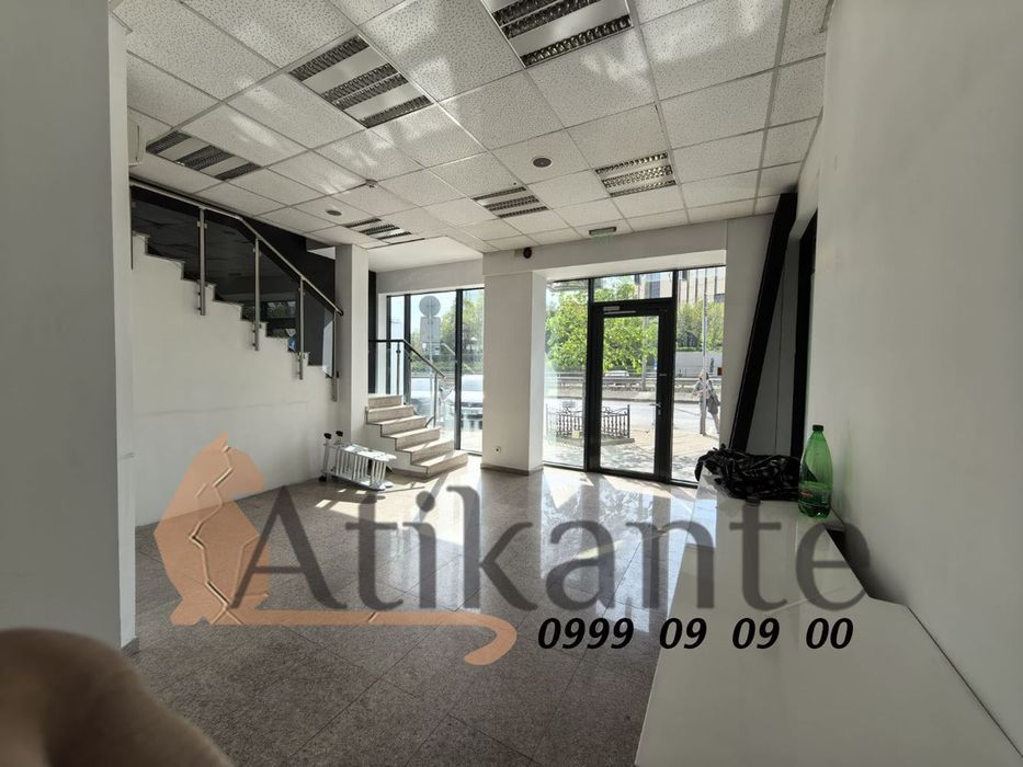 Дава се под наем Магазин в София, Център - 160 кв.м за 2200 € - Снимка #1