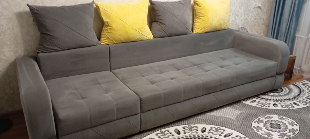 Продам Диван серый