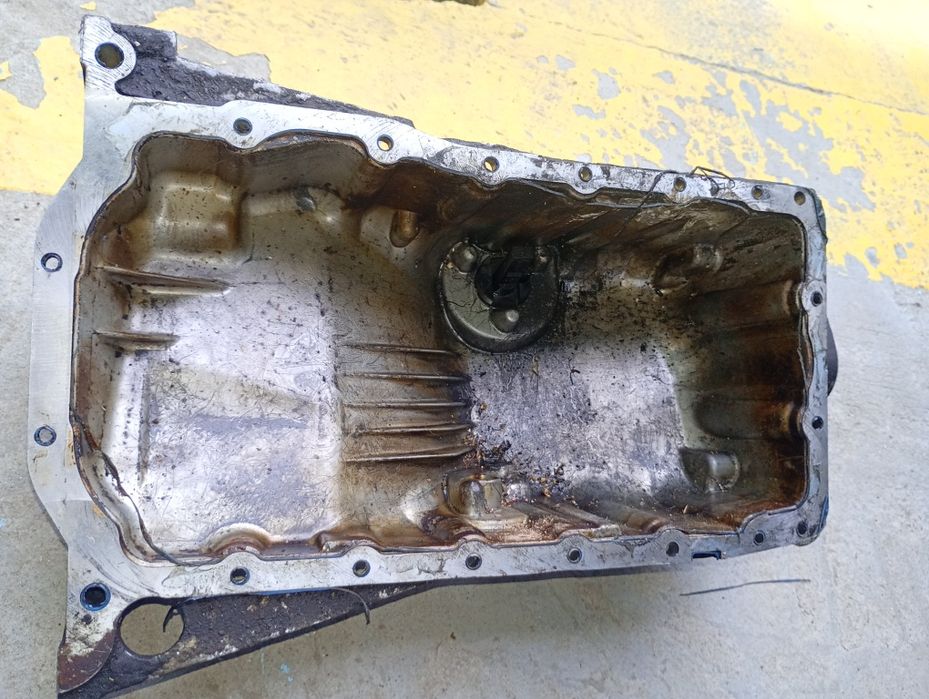Baie de ulei passat b5,5 1.8 T