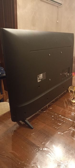 телевизор LJ оригинал хорошем состоянии.