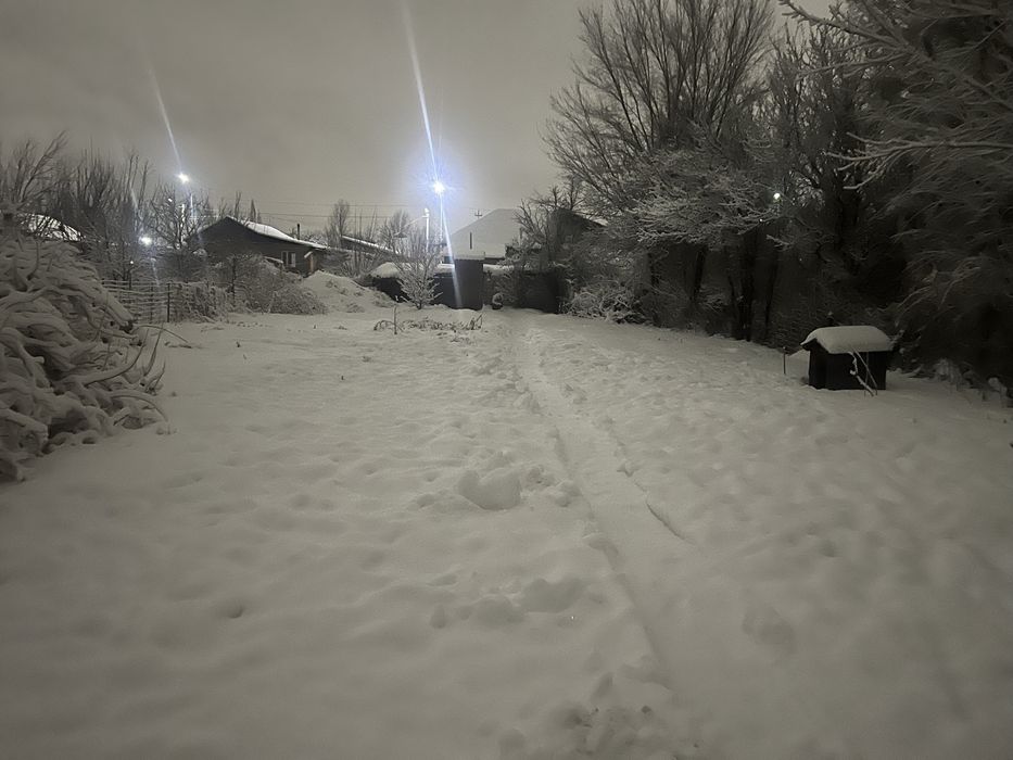 Үй сатылады.                     .