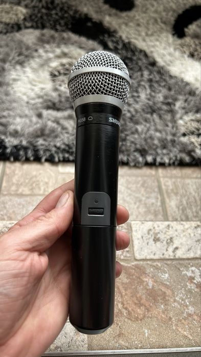 Microfon wireless shure PG4