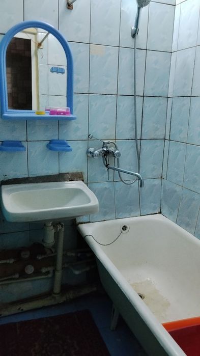 Продам 2/5/5 Чилонзор 23 Кв. Балкон 2на6