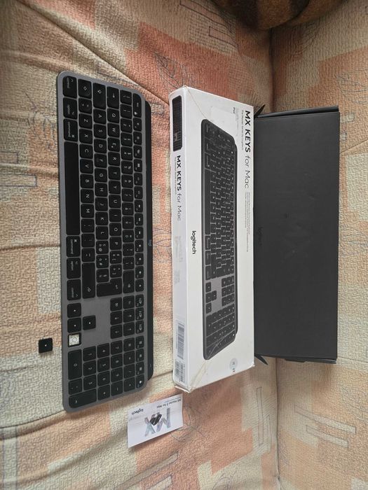 Logitech MX Keys for Mac, Bluetooth, Multidevice, MacOS & iOS & PC