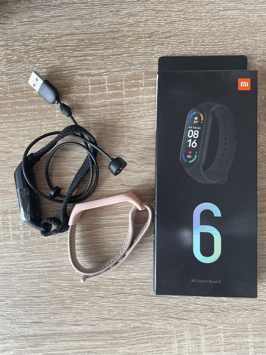 Xiaomi band 6 defecta - cutie completa