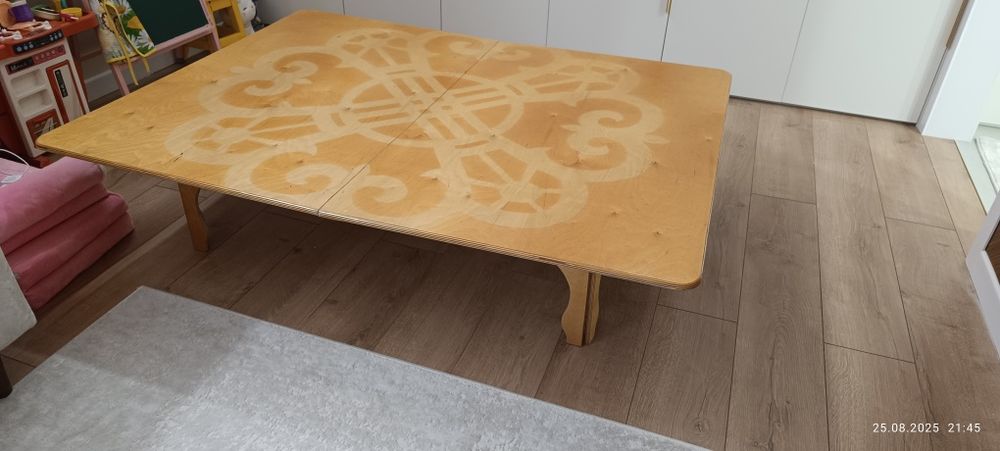 Продам казахский стол