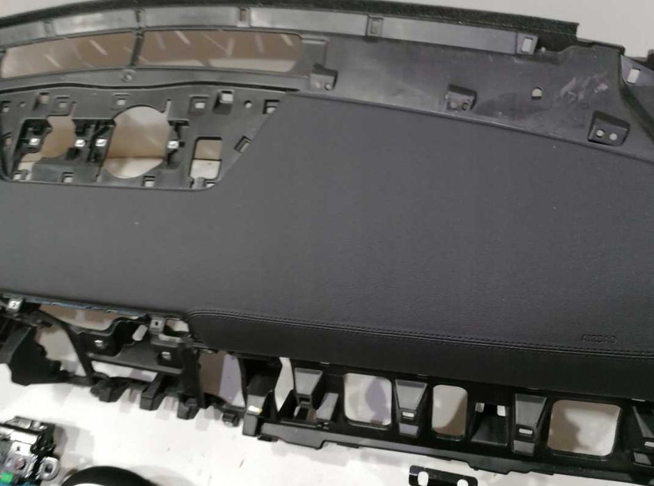 KIA Sorento 4 - plansa de bord - kit airbag - set centuri de siguranta