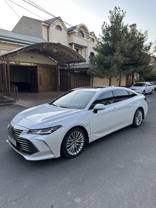 Toyota Avalon 2019